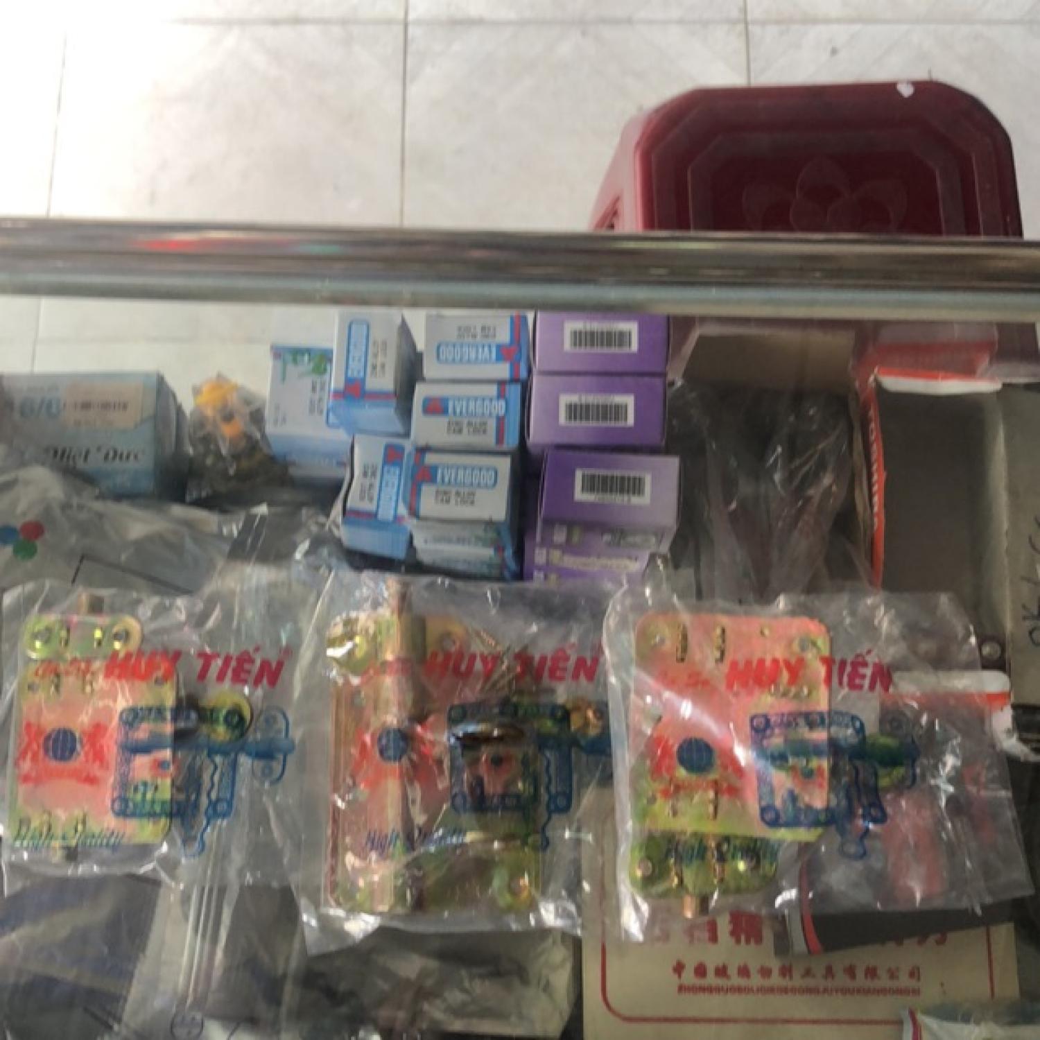 CHỐT CỬA NGANG SẮT XI THAU
