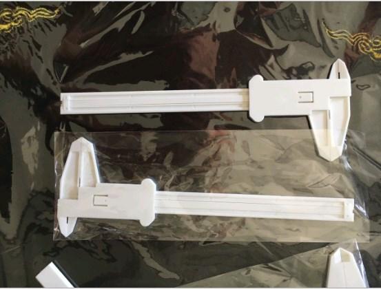[HCM]THƯỚC KẸP NHỰA 15cm