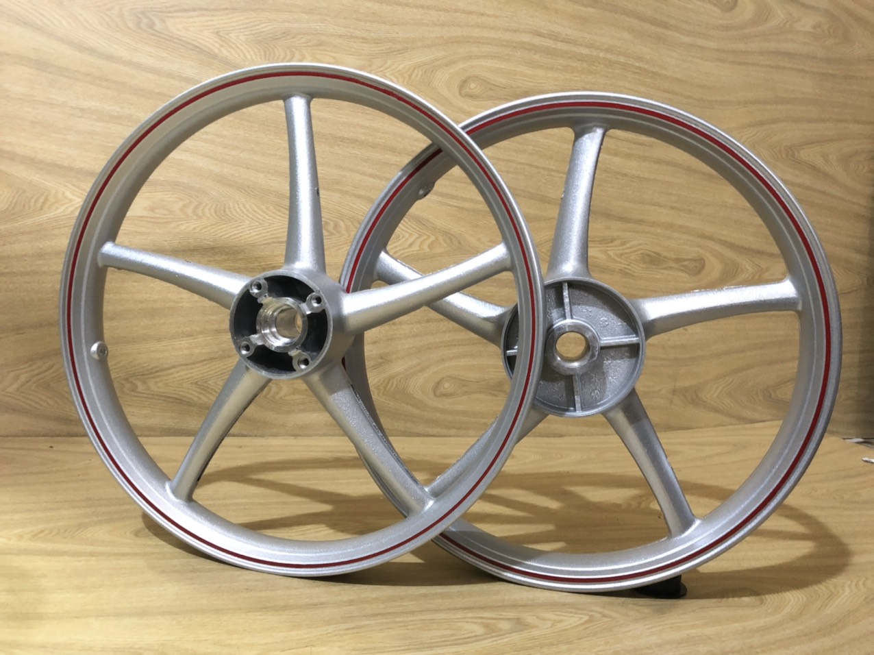 Mâm vành đúc 5 cây đĩa kiểu rcb cho honda wave s rs rsx 110 blade future mập 125 và wave thái 125 không chế cháo