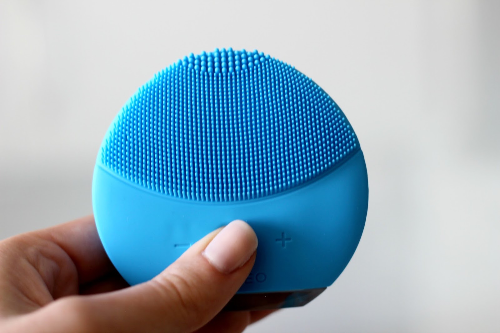 [HCM]Máy rửa mặt mini sạch sâu làm da trắng sáng