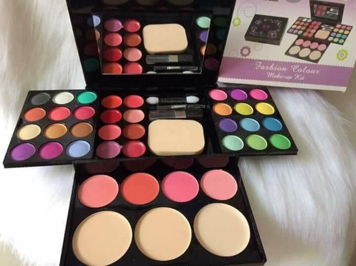 Bộ phấn trang điểm 5 trong 1 ADS kit