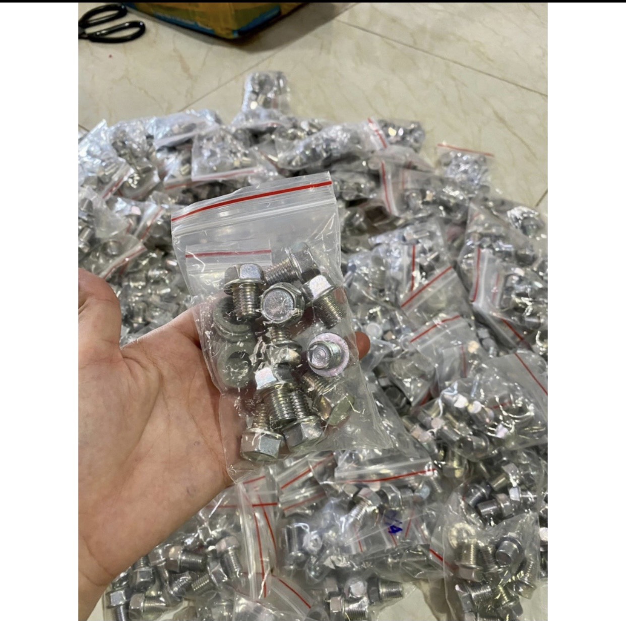 Ốc Rốn Dầu Long Đen 13 Ly Xe Máy Bị Chờn