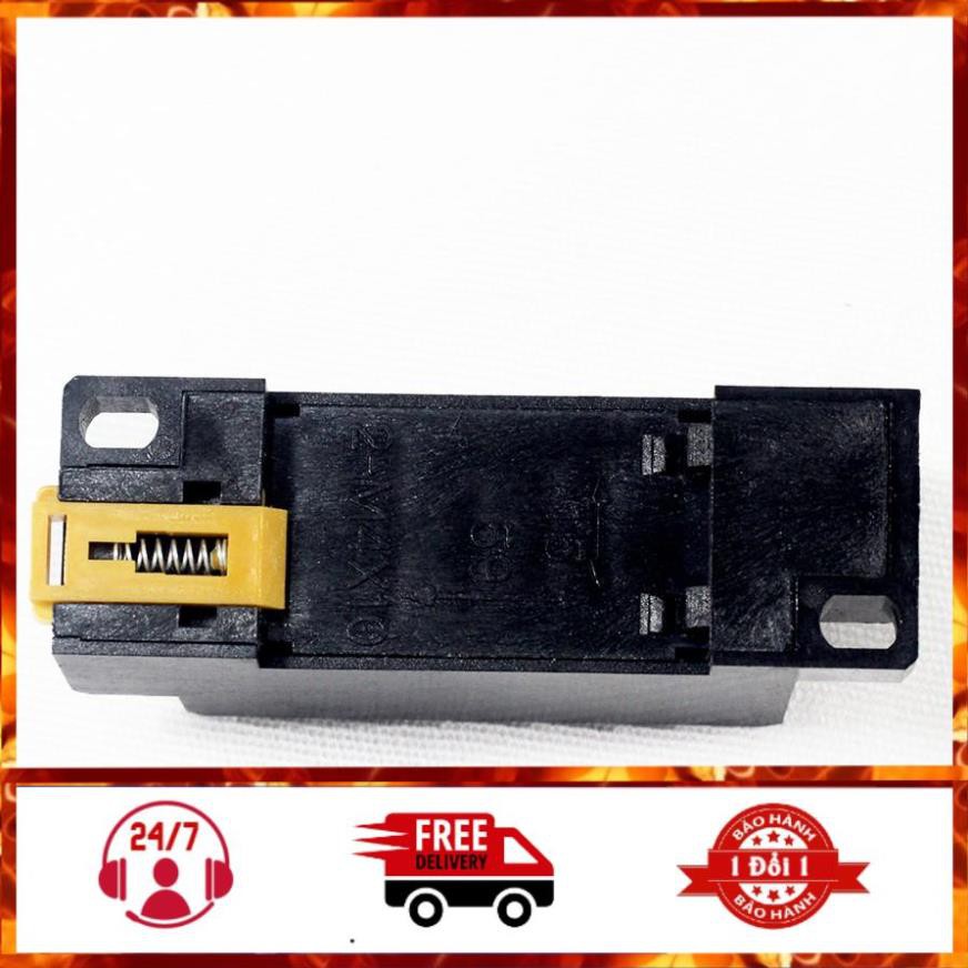 Đế Relay Omron 8P PTF-8A