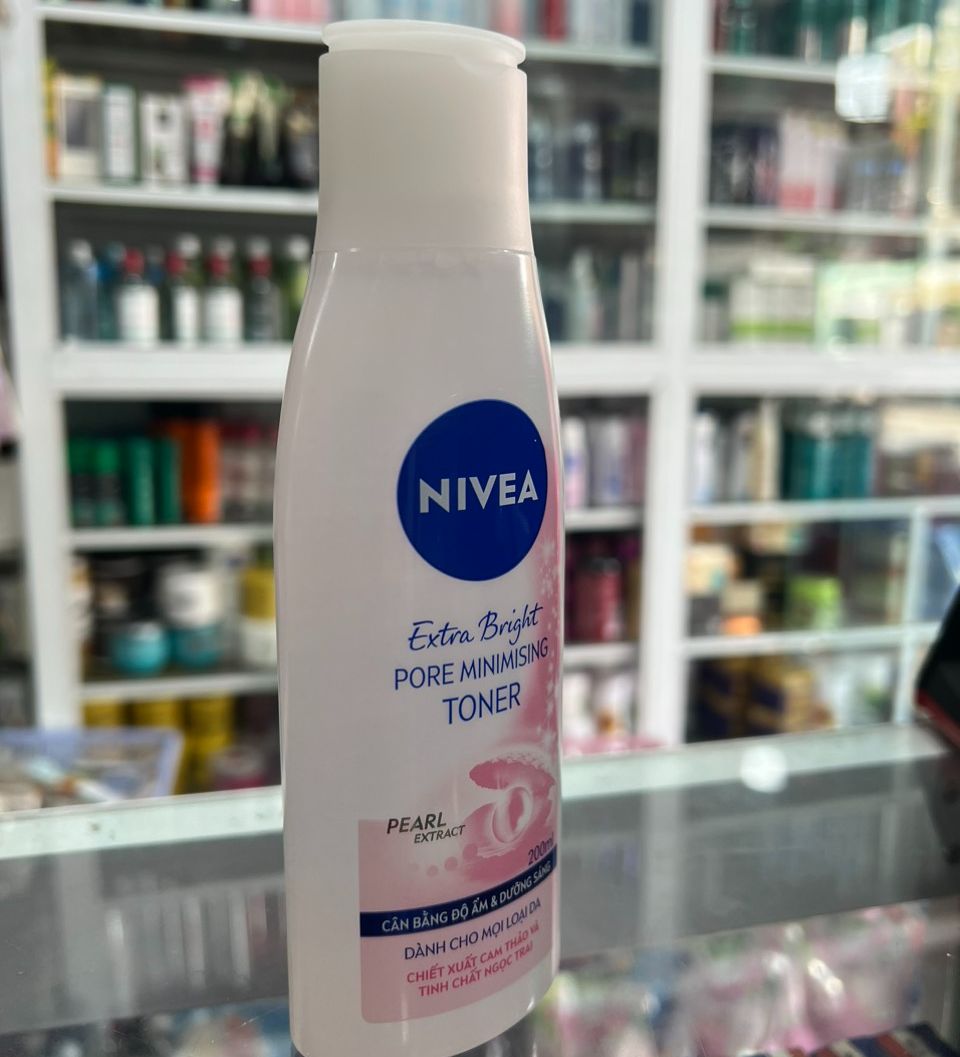 [HCM]Nước hoa hồng Nivea dưỡng trắng giúp se khít lỗ chân lông 200ml