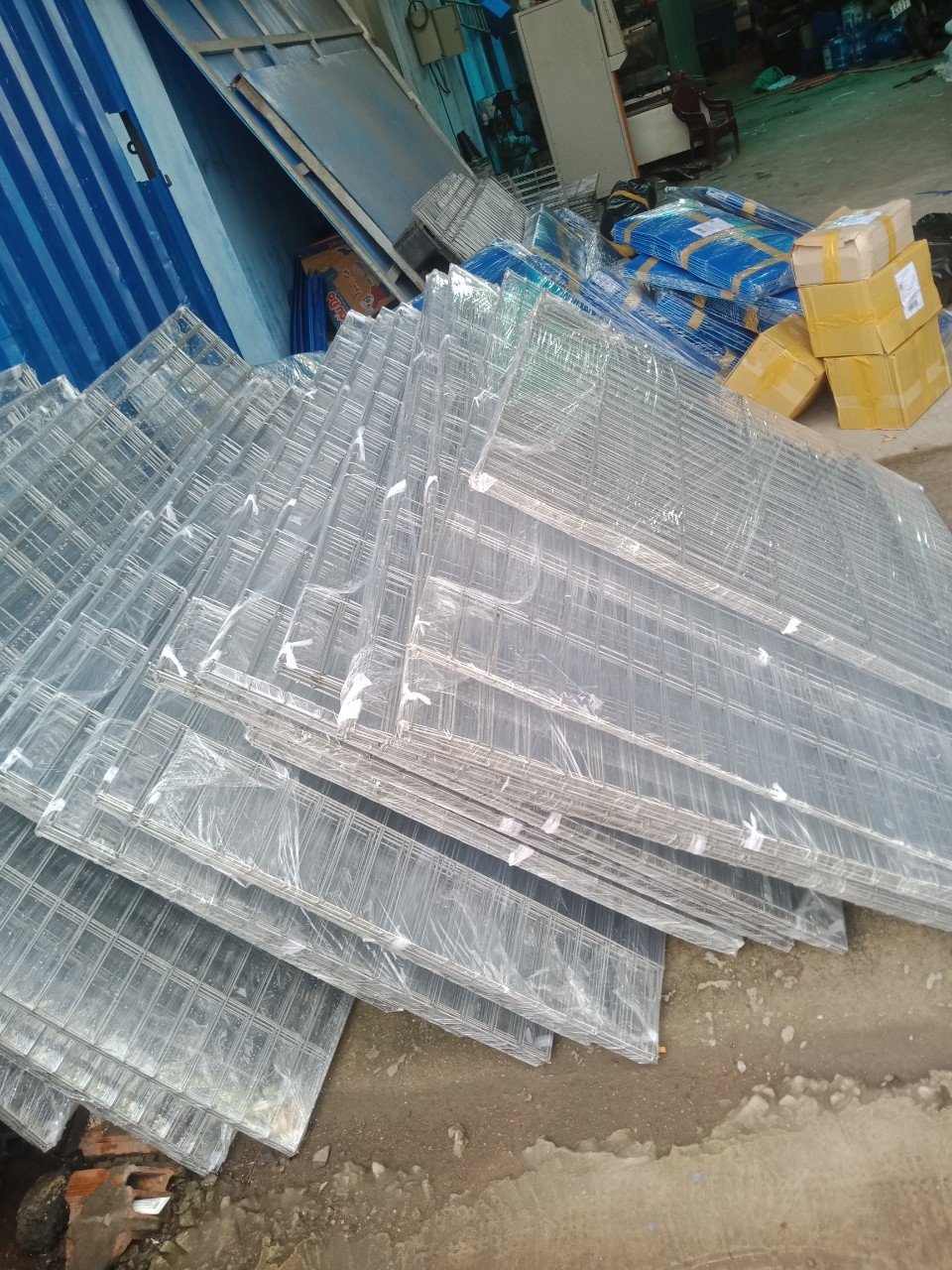 Lòng 1M2 x1m5x1m5 và 1mx1m5x1m5 [lòng gà ráp sẳn], chuồng gà lắp ráp , lòng vuông , chuồng vuông ,chuồng kẽm, lòng kẽm