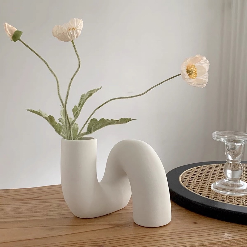 Bình gốm uốn lượn nghệ thuật trang trí Bắc Âu