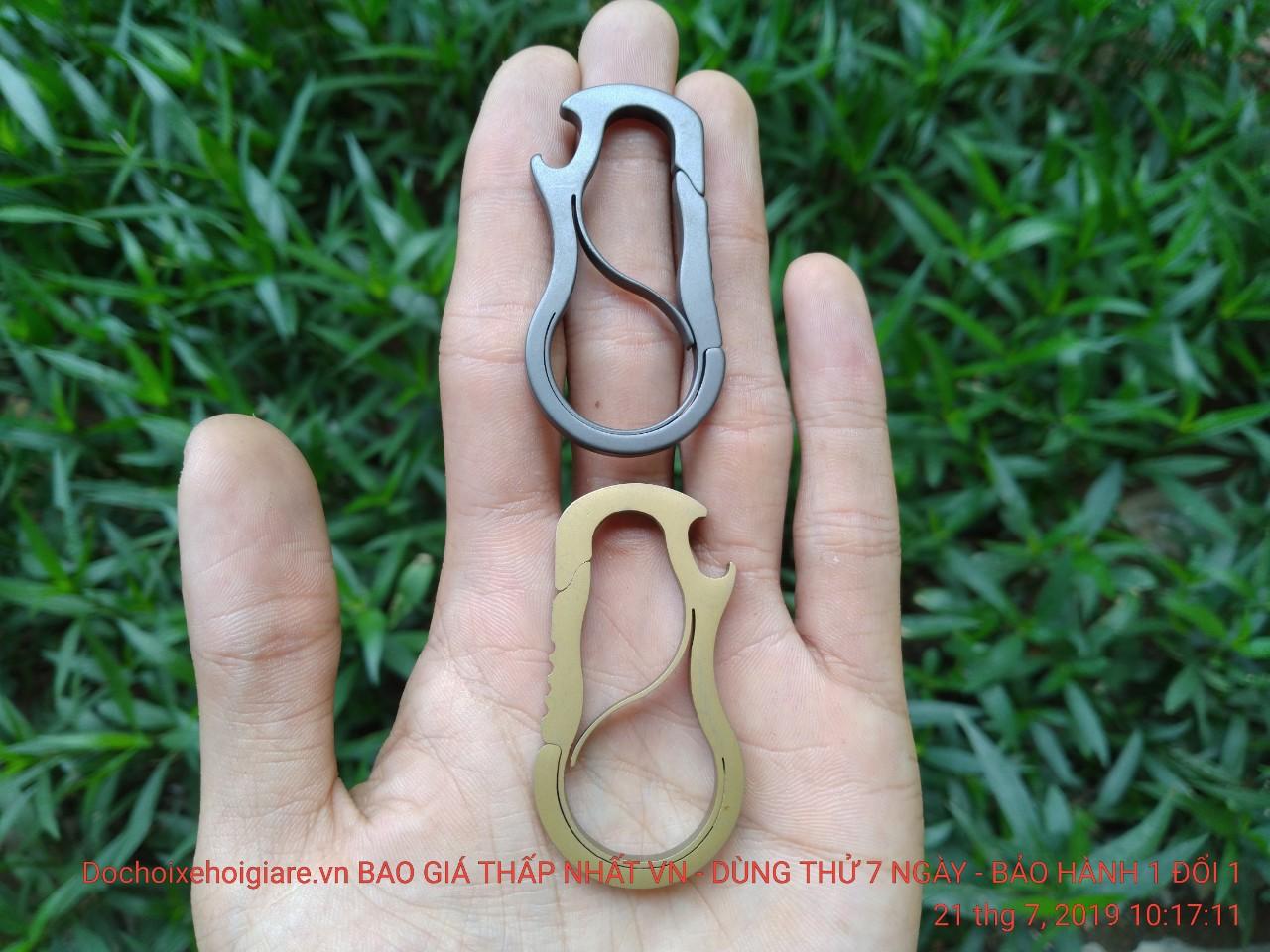 Móc khóa Titanium đa năng độc lạ
