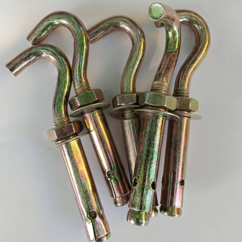 2 chiếc vít nở sắt móc phi 10