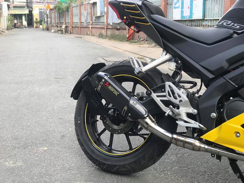 [HCM]PÔ AKRAPOVIC CARBON MINI