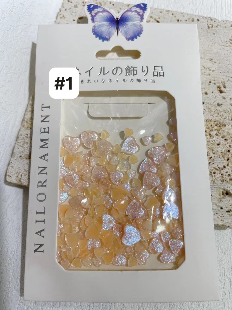 Phụ kiện trái tim trang trí móng tay