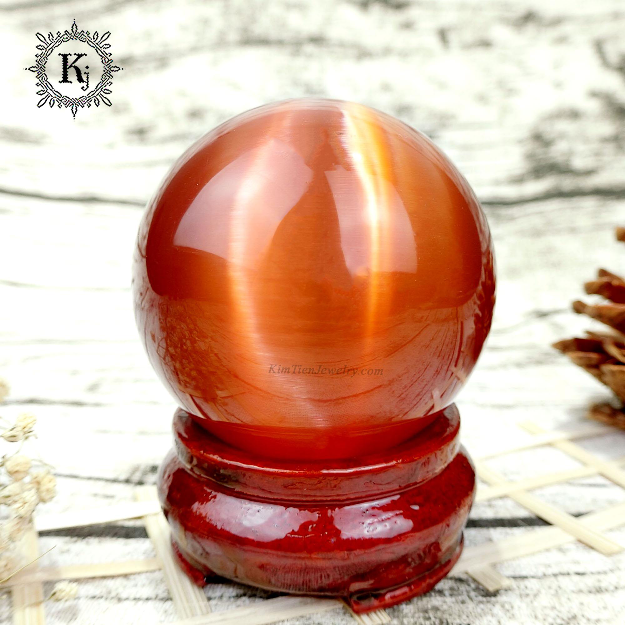 Quả Cầu Phong Thủy Mắt Mèo Đỏ - Xoay Chuyển Thời Vận - Gia Tăng Vượng Khí - Hợp Mệnh Hỏa ; Thổ  - Tặng Kèm Đế