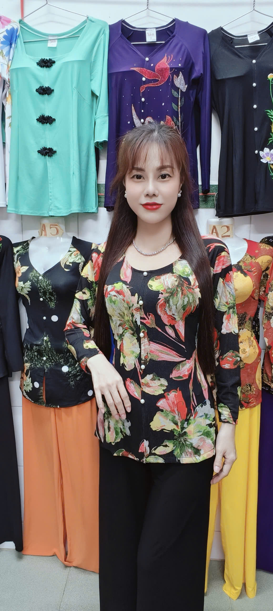 LẺ ÁO BÀ BA MÃ 28, 42 , 43, T46, 49, 50. KHÔNG KÈM QUẦN, QUẦN CÓ TRONG PHÂN LOẠI