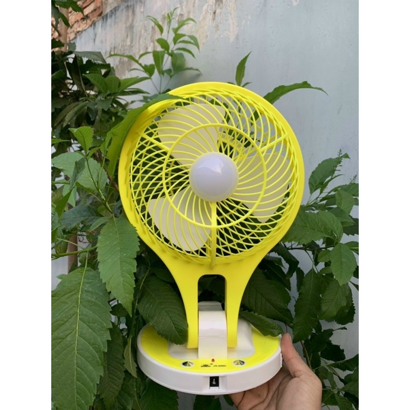 Quạt tích điện kèm đèn LED 5580