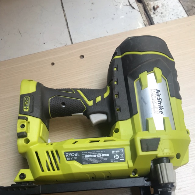 Thân Máy Bắn Đinh T Ryobi 18V