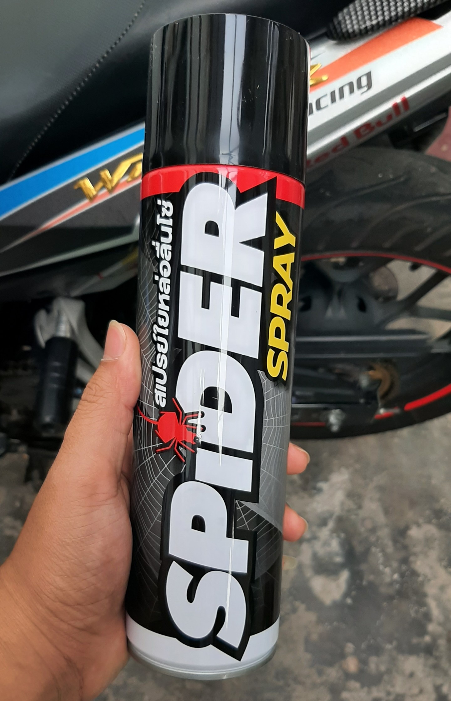 Xịt dưỡng sên SPIDER 600ml Thái Lan