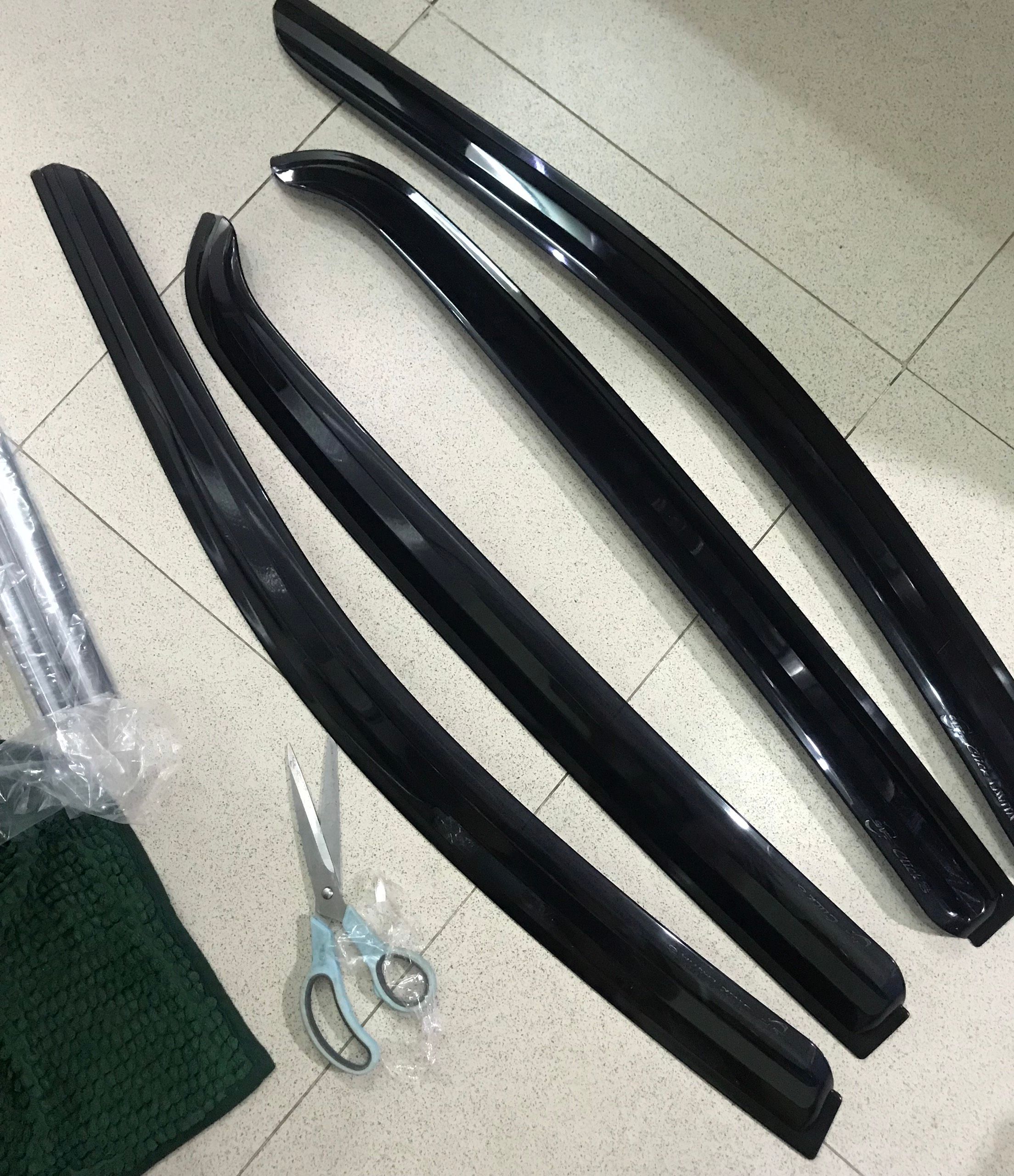 Bộ vè mưa đen xe HUyndai Getz
