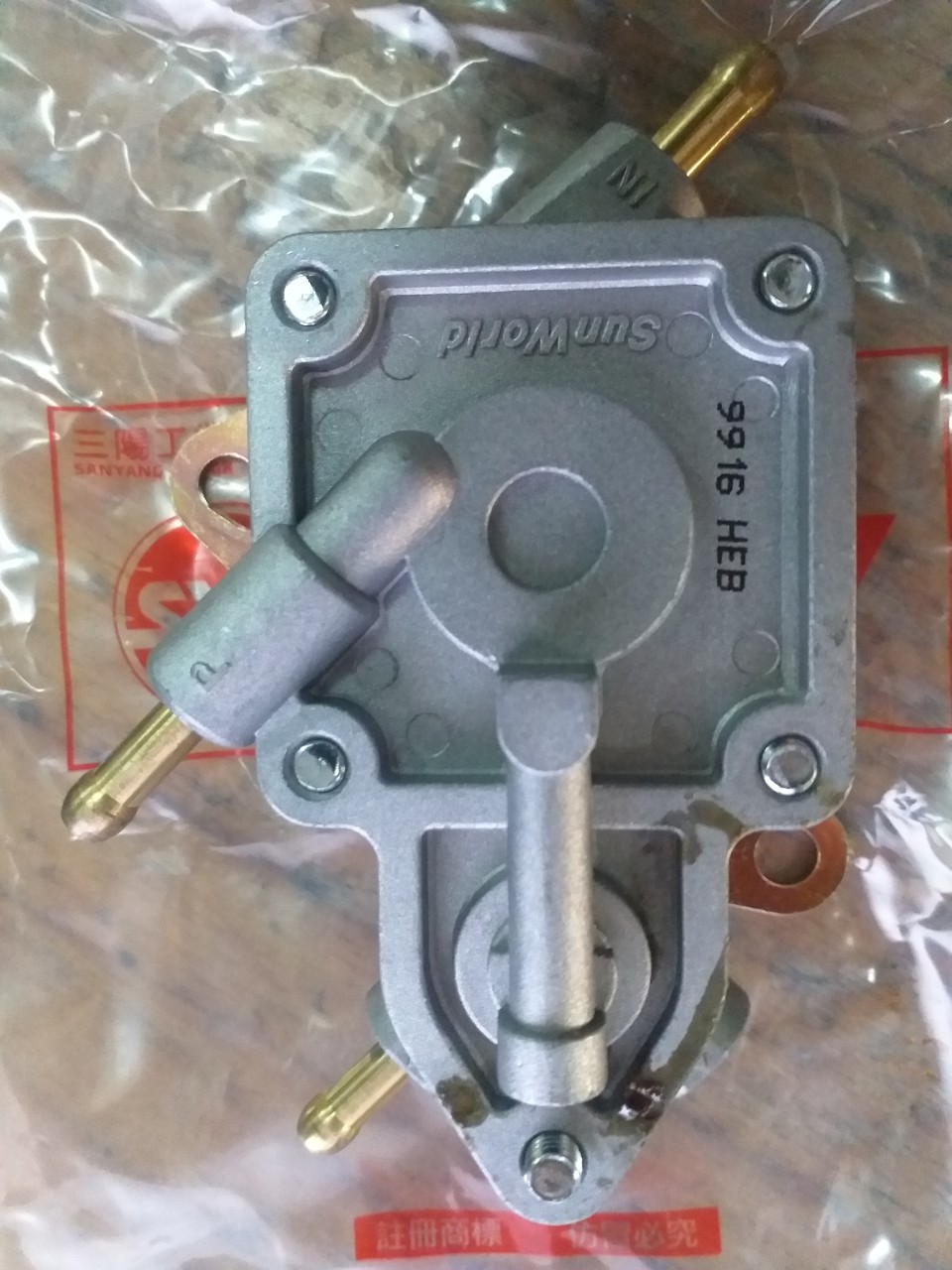 BỘ BƠM XĂNG XE TAY GA SHAKR SYM