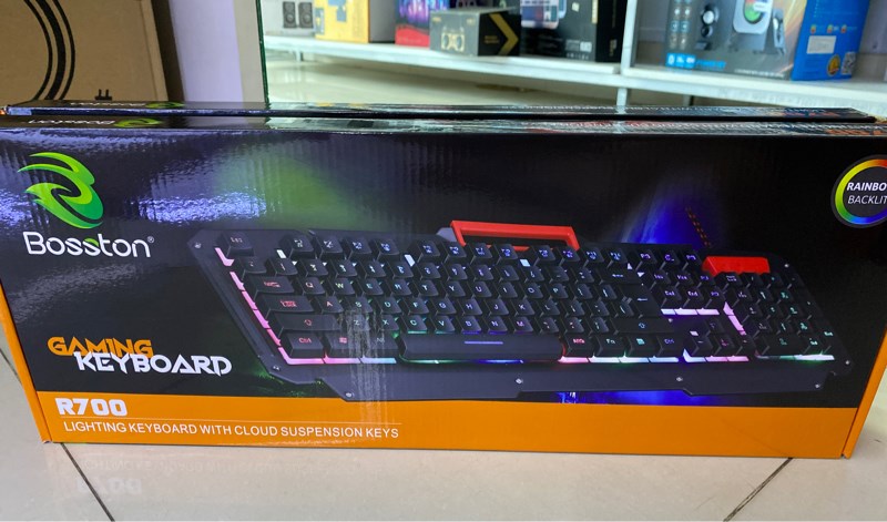 Bàn Phím game Bosston R700 Led