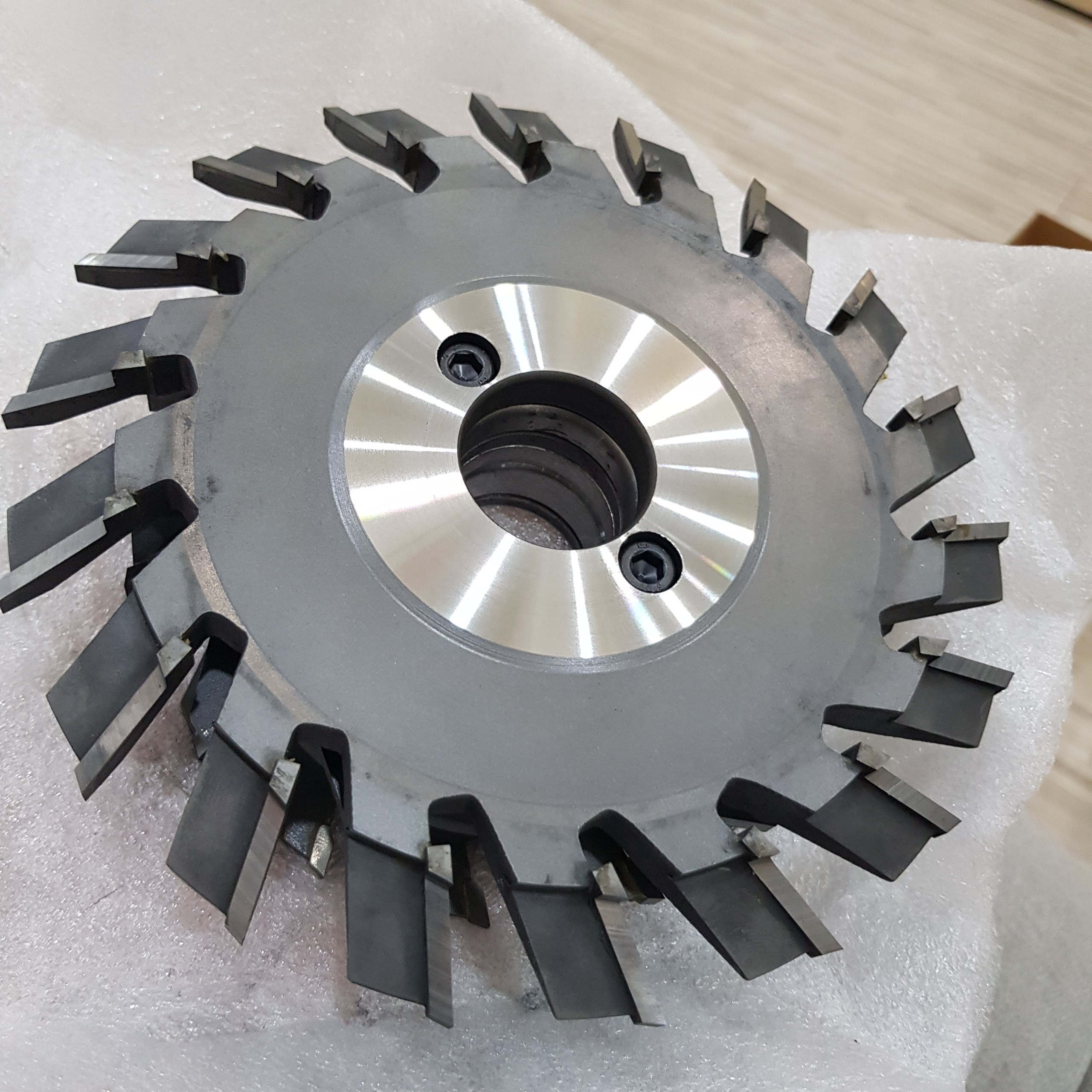 BỘ 2 LƯỠI PHAY NHÔM PMA 18 RĂNG (KHUNG + CÁNH)