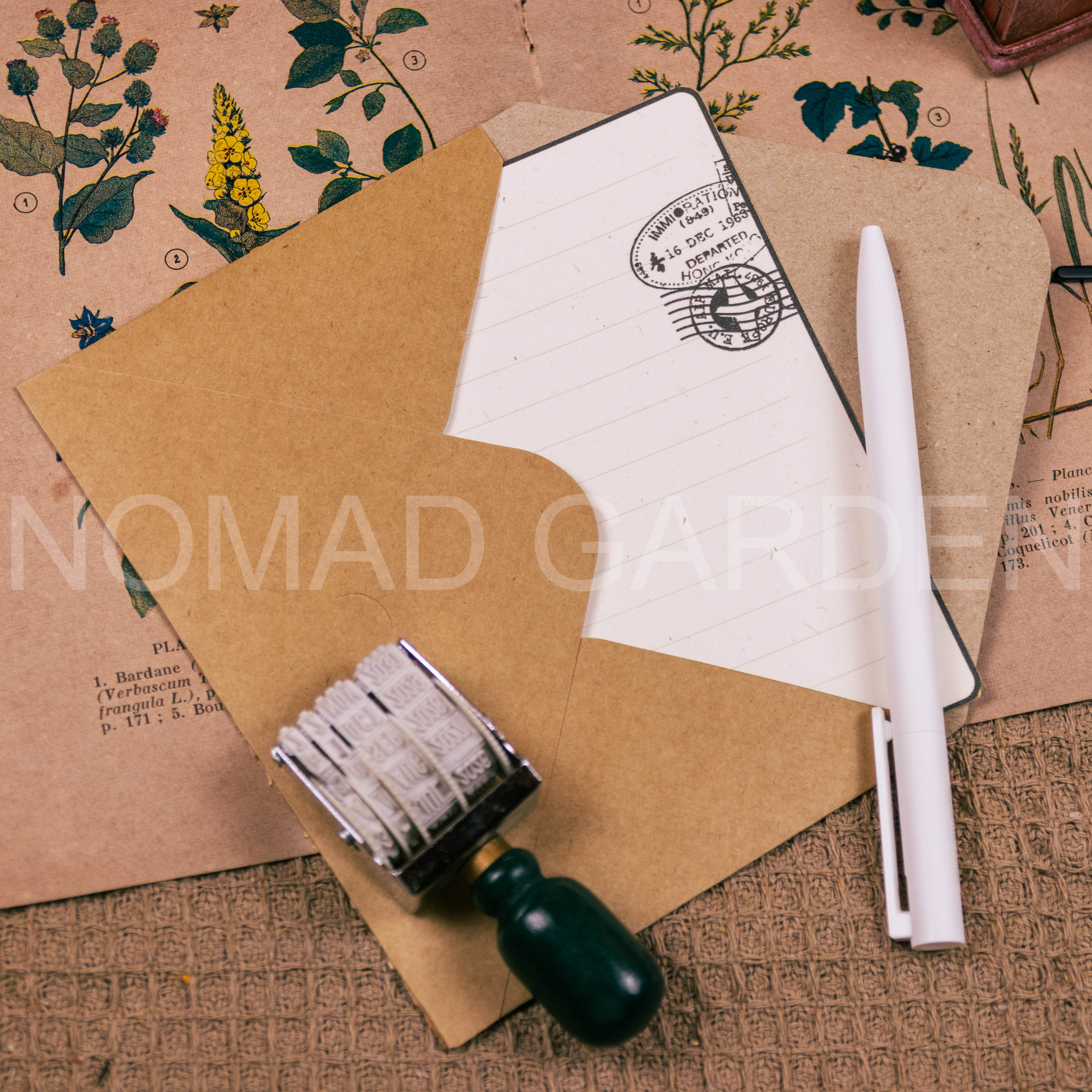 Phong Bì Bì Thư A5 - A6 Kèm Giấy Viết Thư - By Nomad Garden