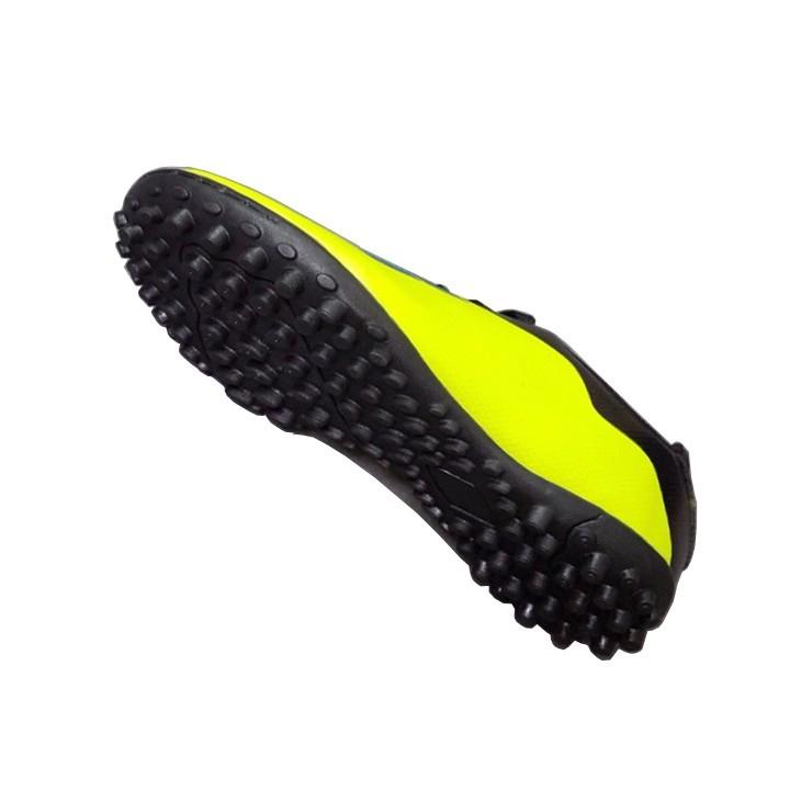 Giày đá bóng sân cỏ nhân tạo X18