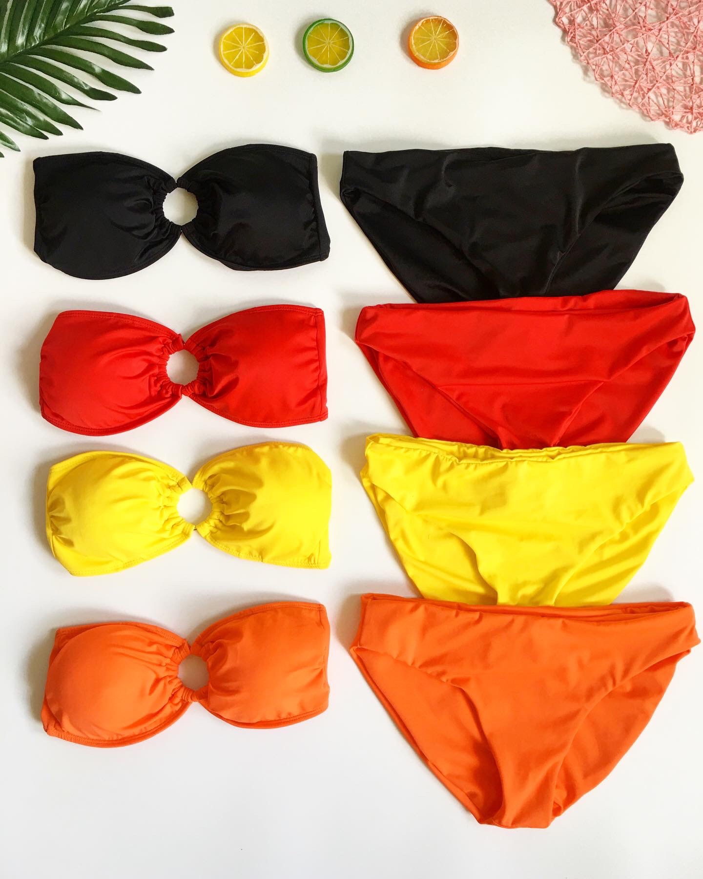 Bikini phối khoen giữa sành điệu