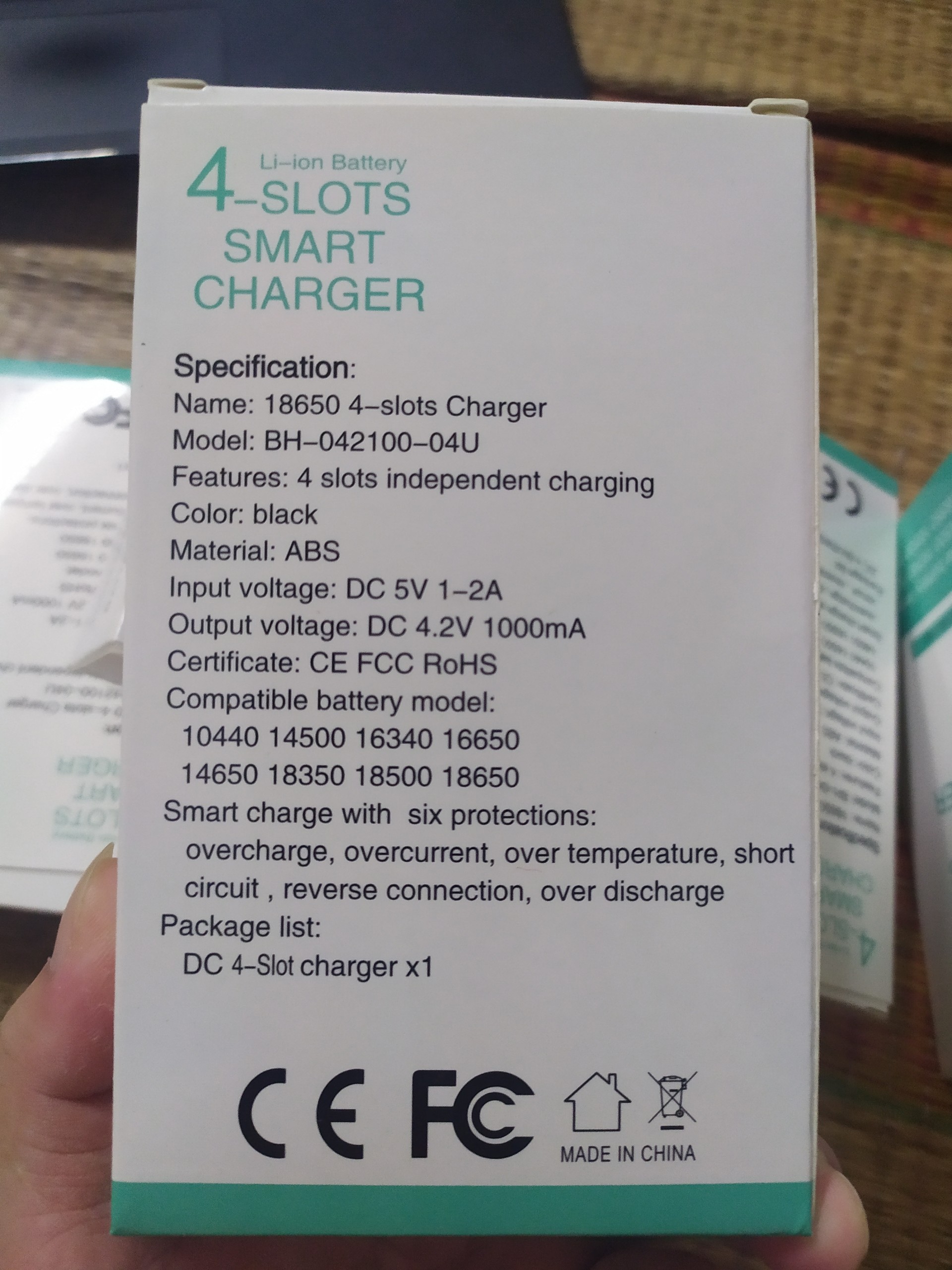 SẠC PIN 18650 CỔNG USB ĐA NĂNG