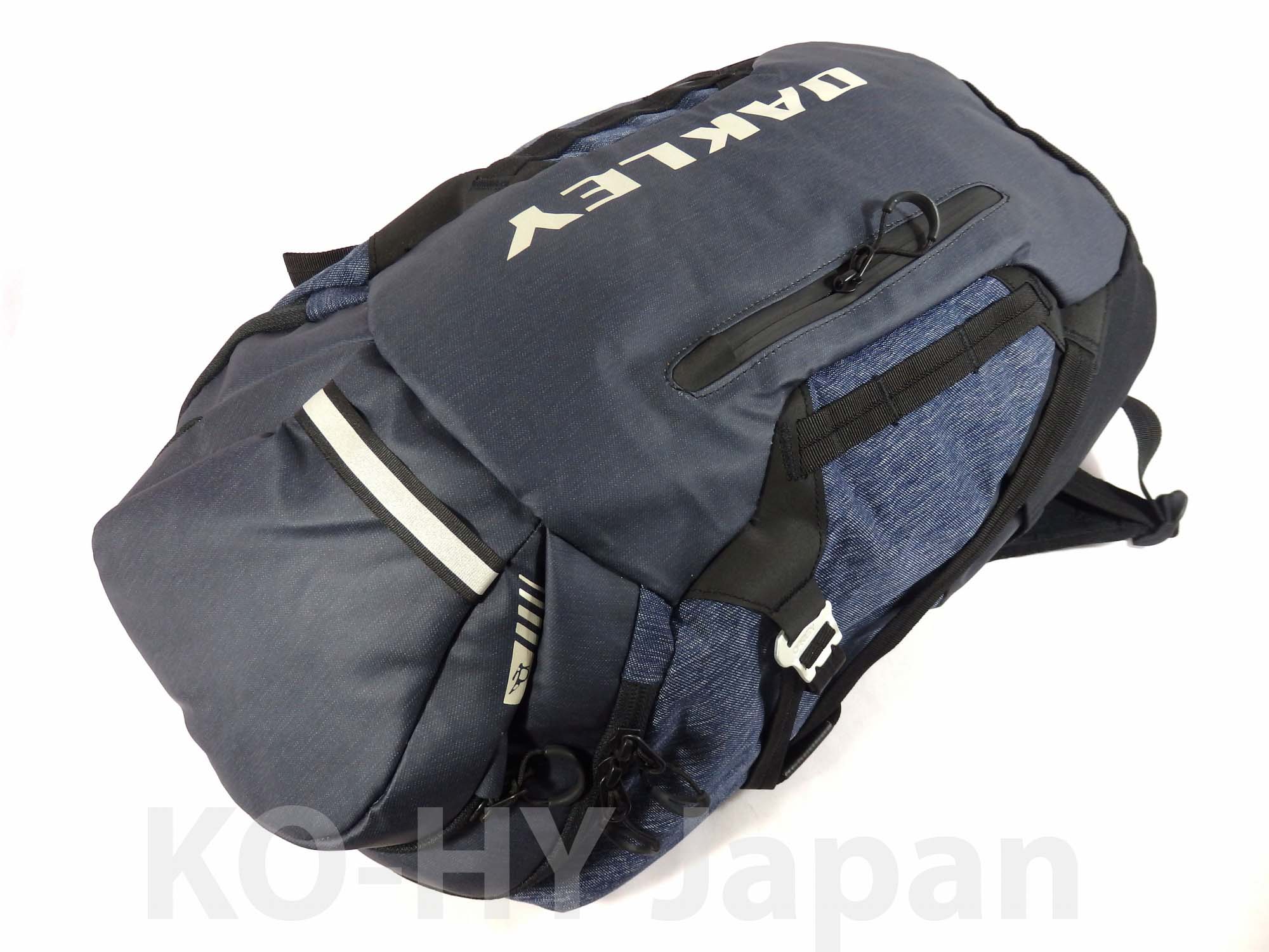 Balo Oakley Voyage 25L Backpack dòng thời trang cao cấp