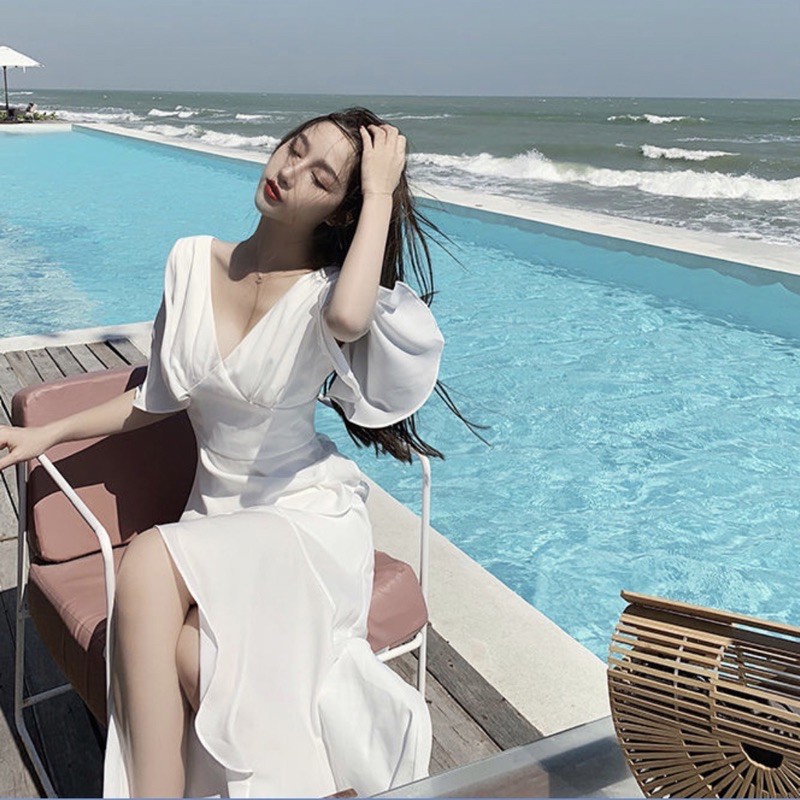 Đầm trắng đuôi cá tùng bèo
