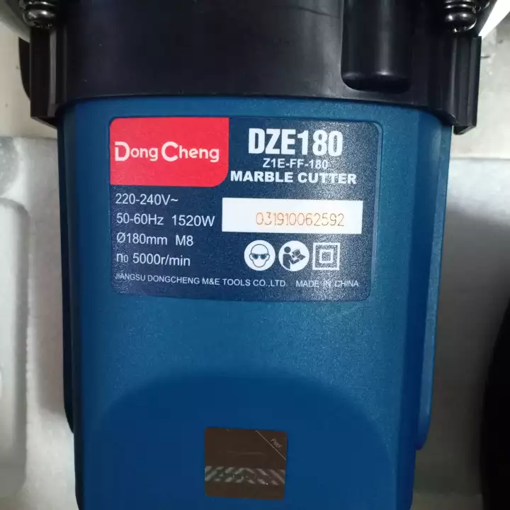 Máy cắt bê tông Dongcheng DZE180
