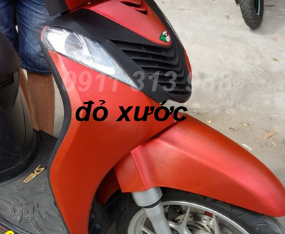 Decal nhôm xước khổ dán xe