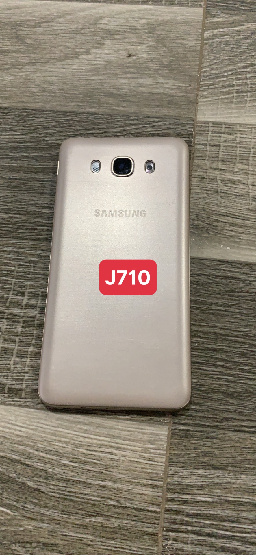 bộ vỏ samsung j710 ( gồn sườn,benen,kính cam,nút bấn)