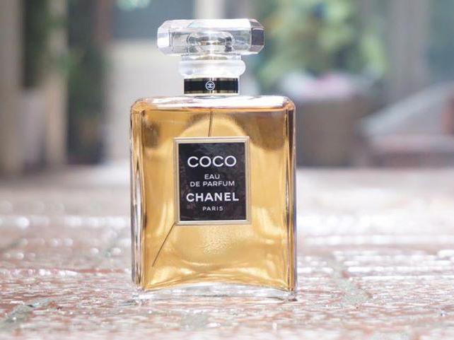 NƯỚC HOA COCO VÀNG