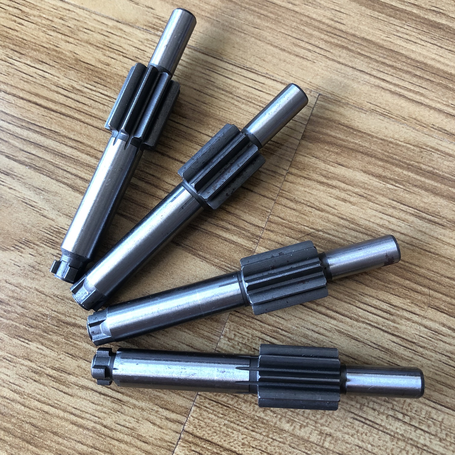 Nhông bánh răng trục khoan bos.ch gbh 2-26 dre