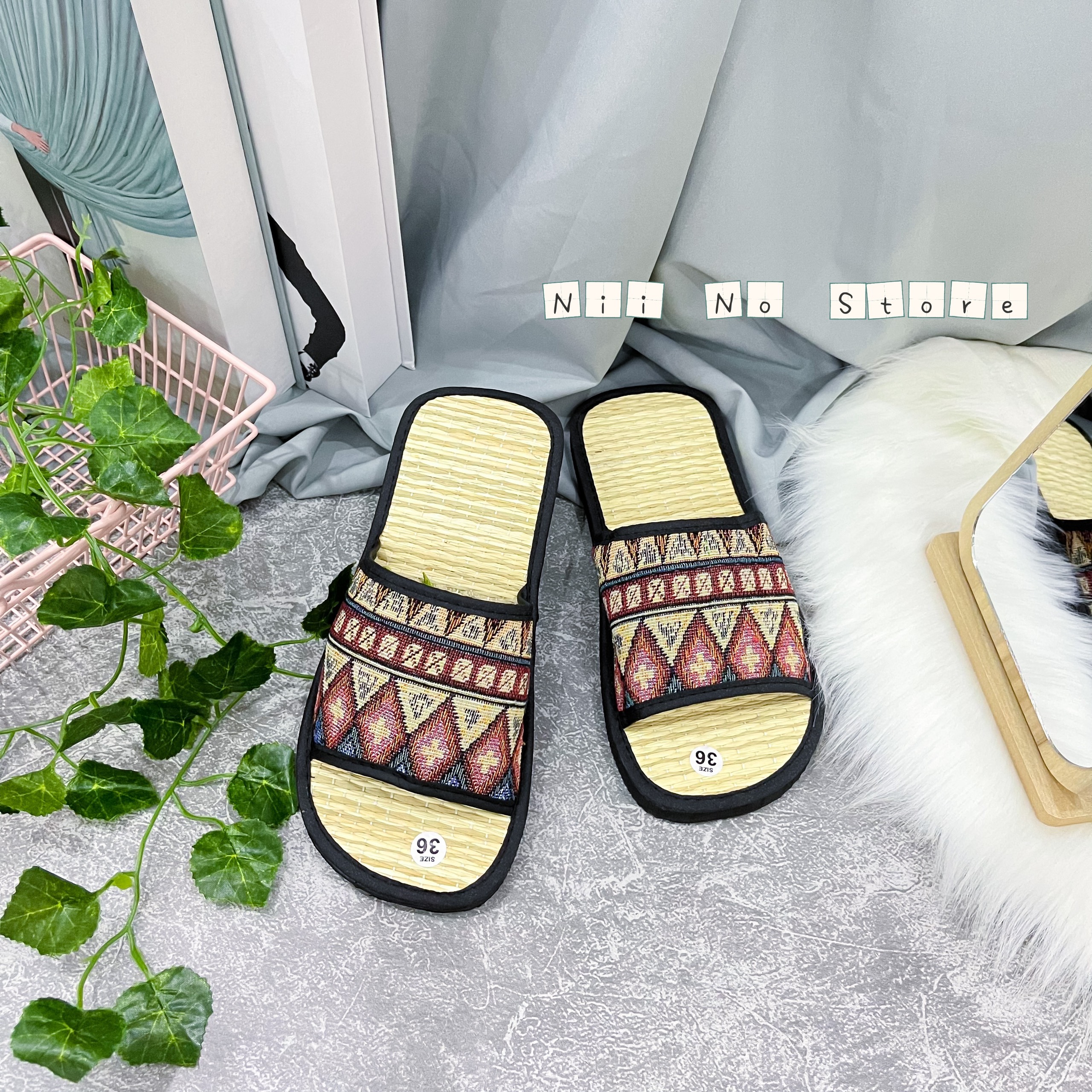 Dép chiếu quai ngang họa tiết thổ cẩm