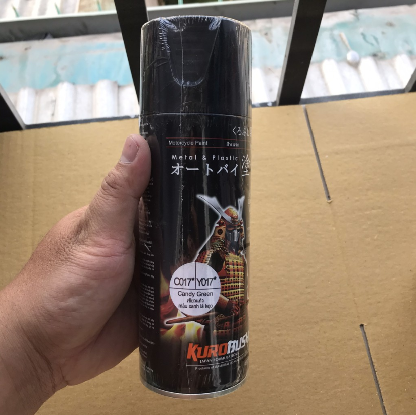 Sơn xịt Samurai Y017 xanh lá candy ngọc lục bảo bóng - Cần kết hợp nền Ps124 để ra đúng màu