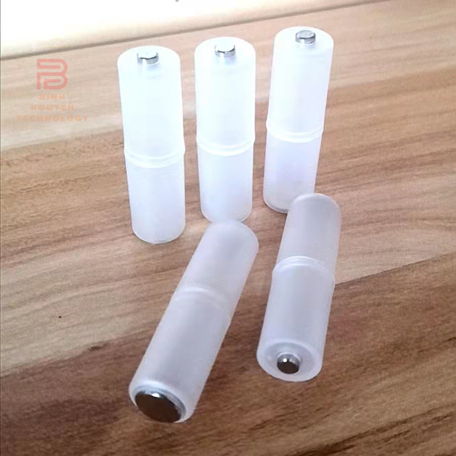 Hộp Chuyển Đổi Pin AAA Sang AA ( Pin Đũa Sang Pin Tiểu )