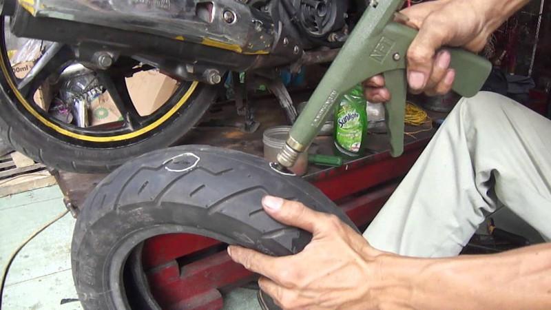 Dụng cụ vá lôp không săm