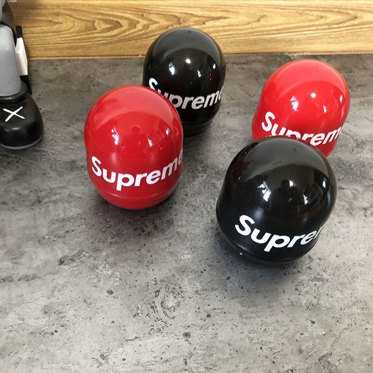 Bộ xúc xắc lắc xí ngầu Supreme