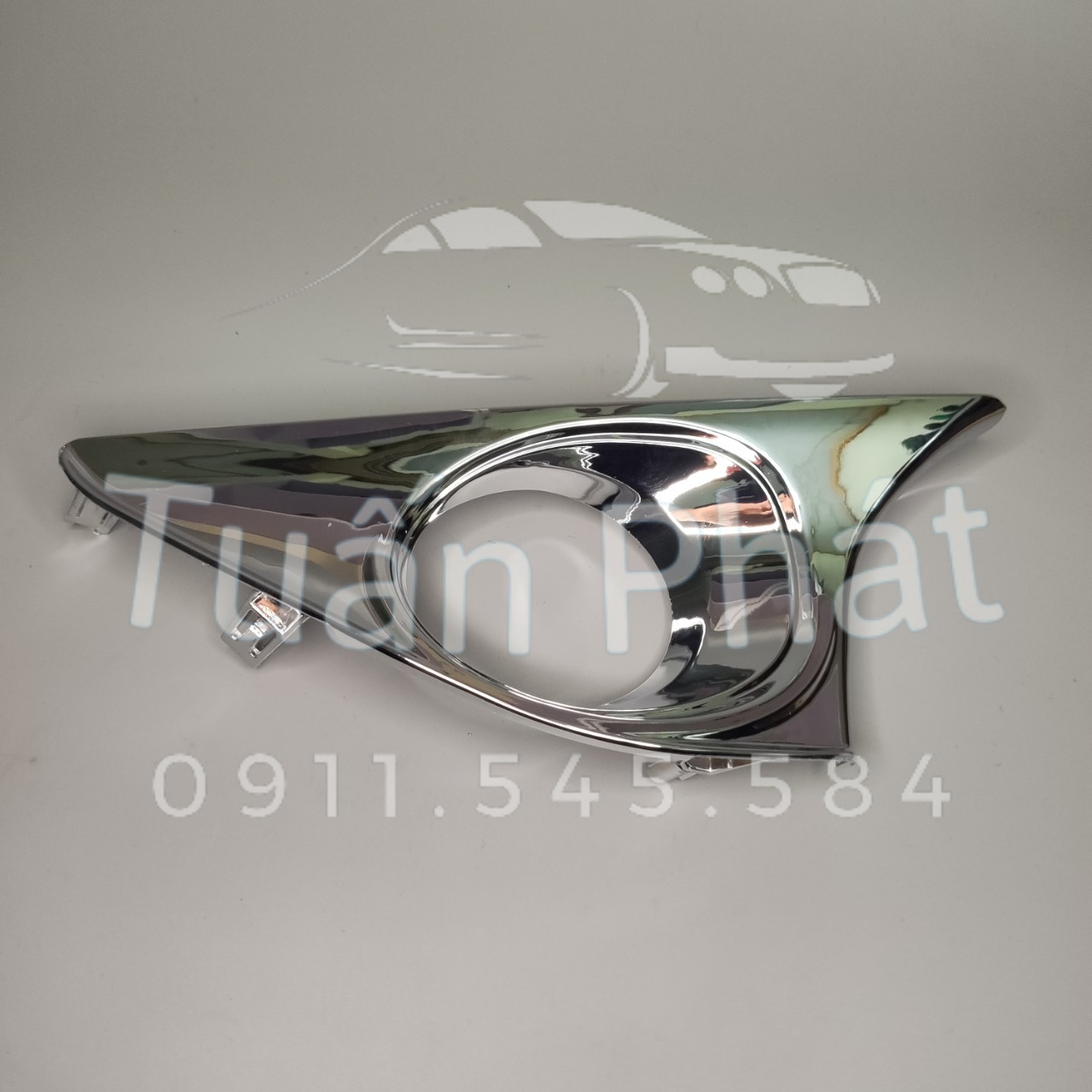 Ốp đèn gầm xe toyota camry 2013-2015