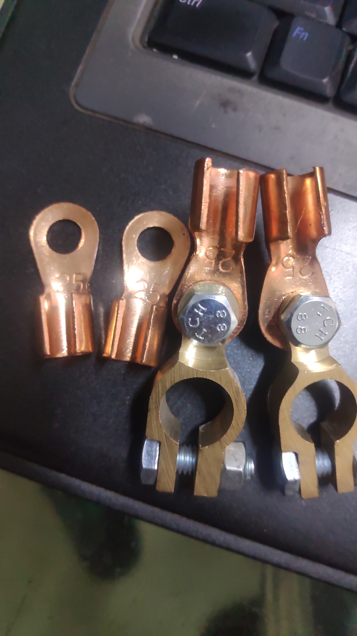 Combo 2 cặp bọp cọc bình ắc quy tặng đầu cốt