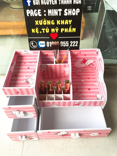 Kệ mỹ phẩm max 35cm hello kitty sọc núm tim