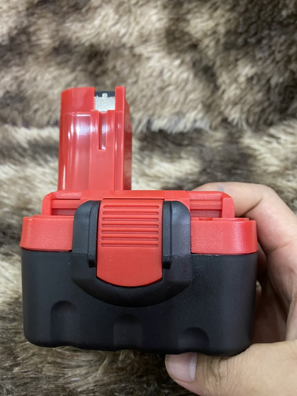 Vỏ pin Bosch 14.4v , vỏ lắp được 8 cell Lion.