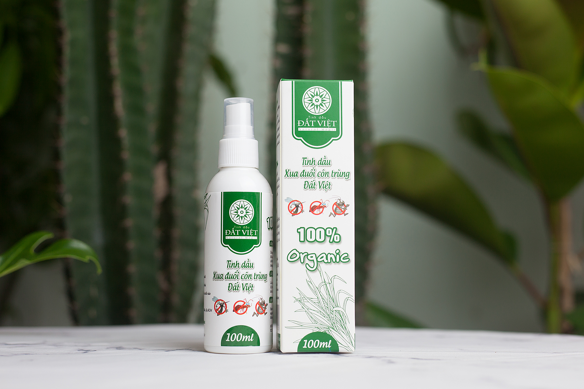 [HCM]Tinh Dầu Xua Đuổi Côn Trùng Đất Việt (100ml)