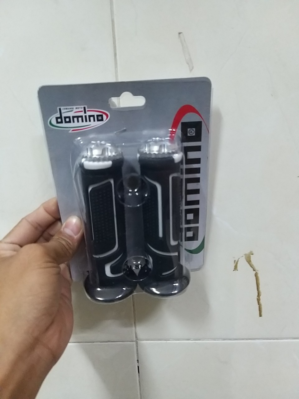 BAO TAY DOMINO SỌC GÙ