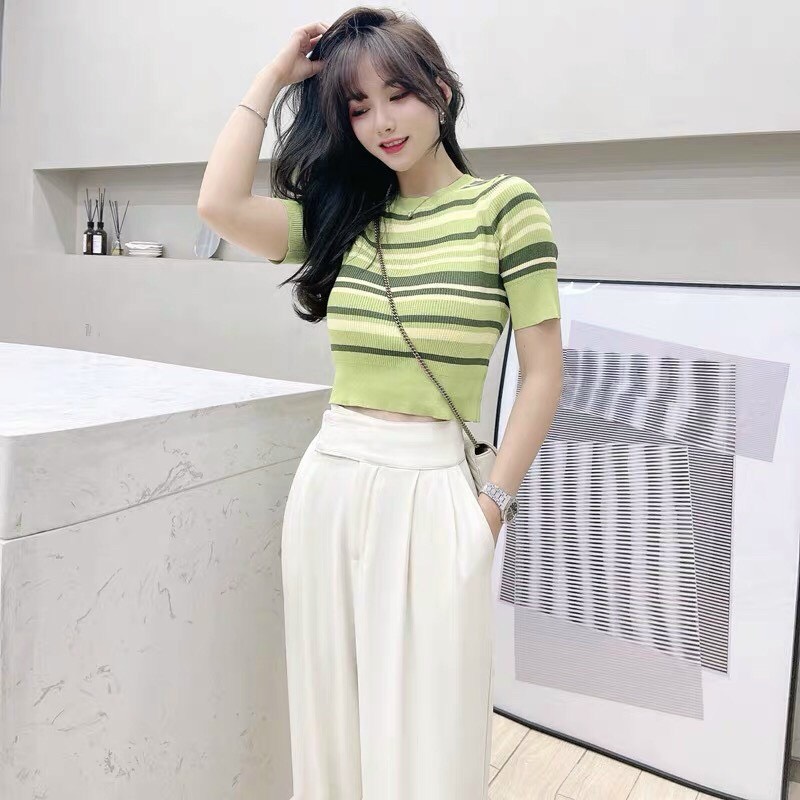 Áo len xanh kẻ ngang cực xinh