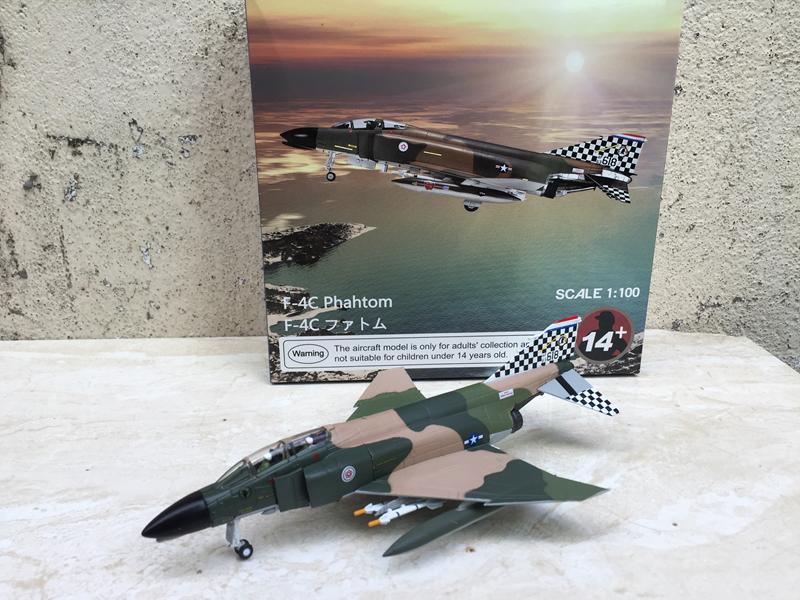[HCM]Mô hình Máy bay F-4A Phantom II 1/100