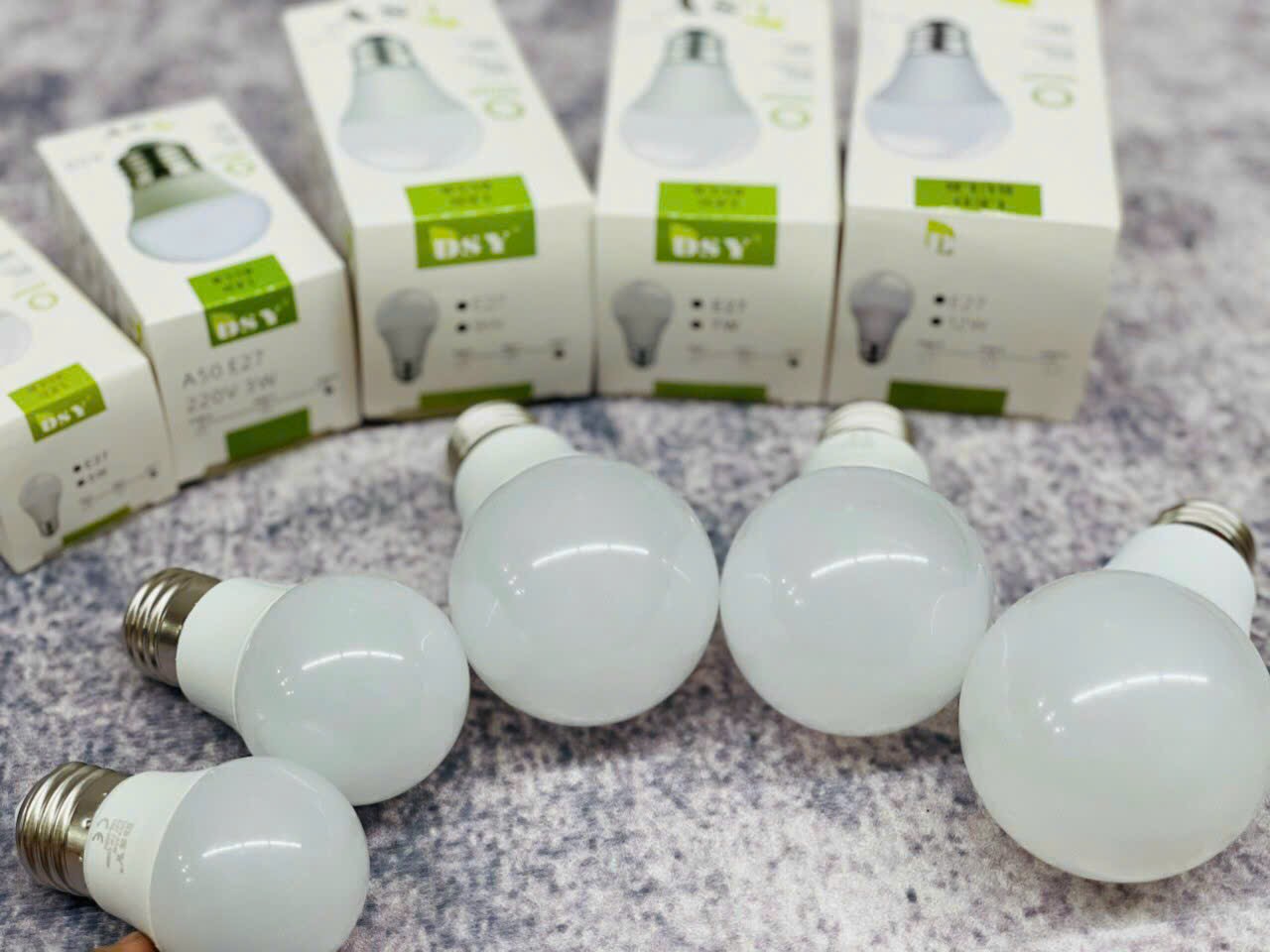 BÓNG LED BÚP TRÒN 9W , 12W , SÁNG TRẮNG