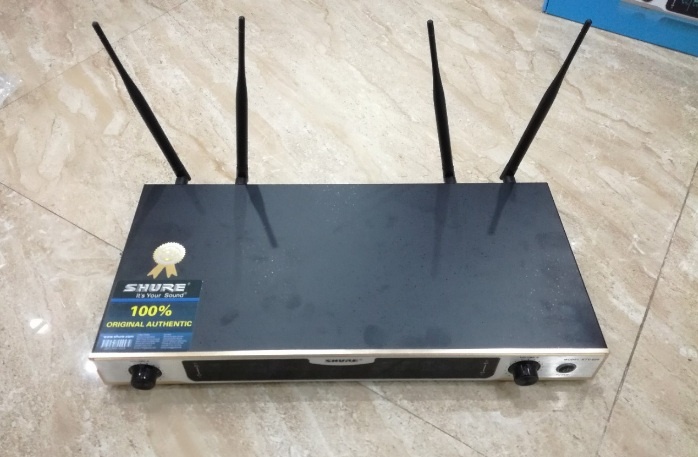 Micro không dây Shure KTV-U600