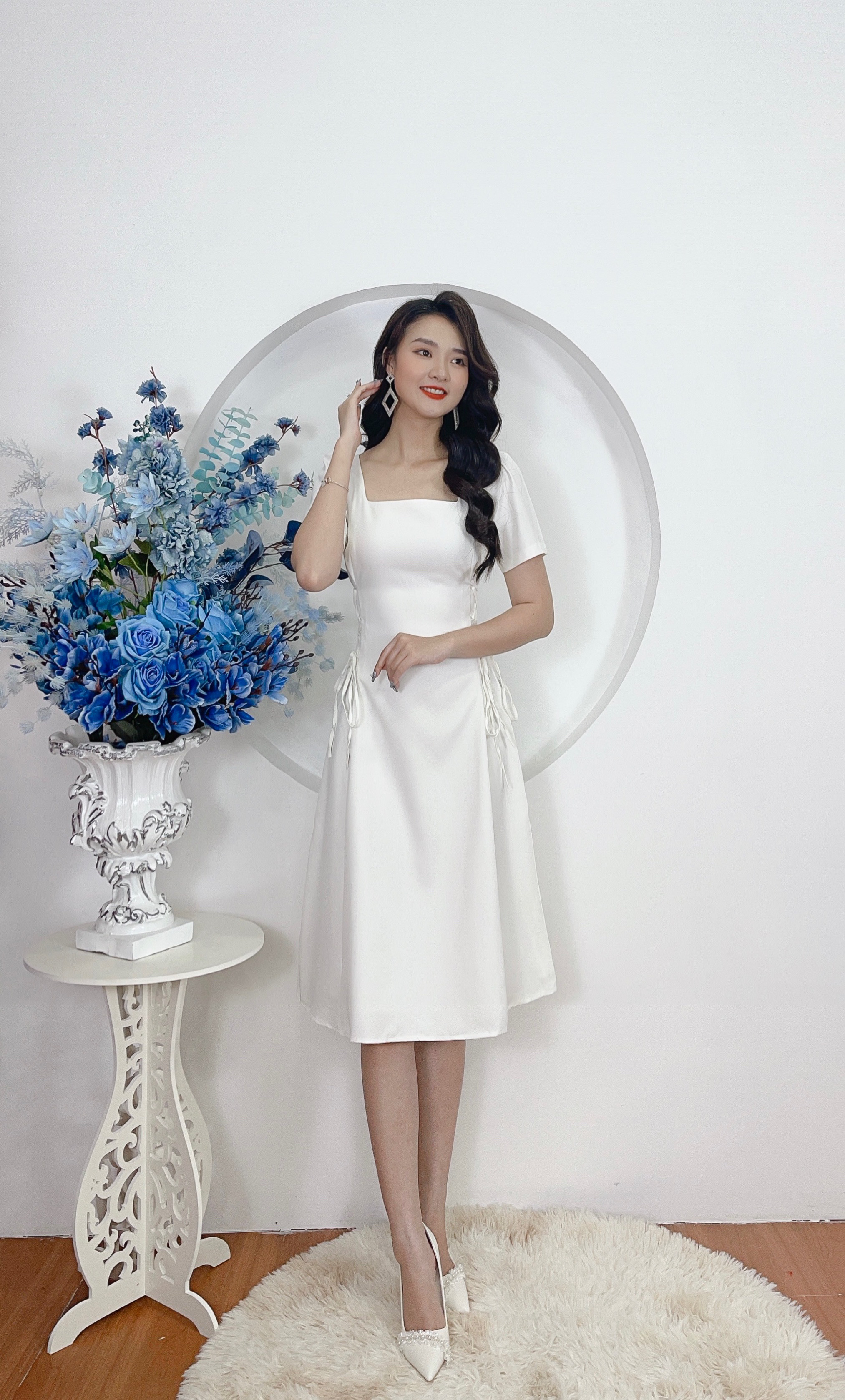 Đầm Cổ Vuông Đan Dây Eo Cách Điệu YANDO DA07